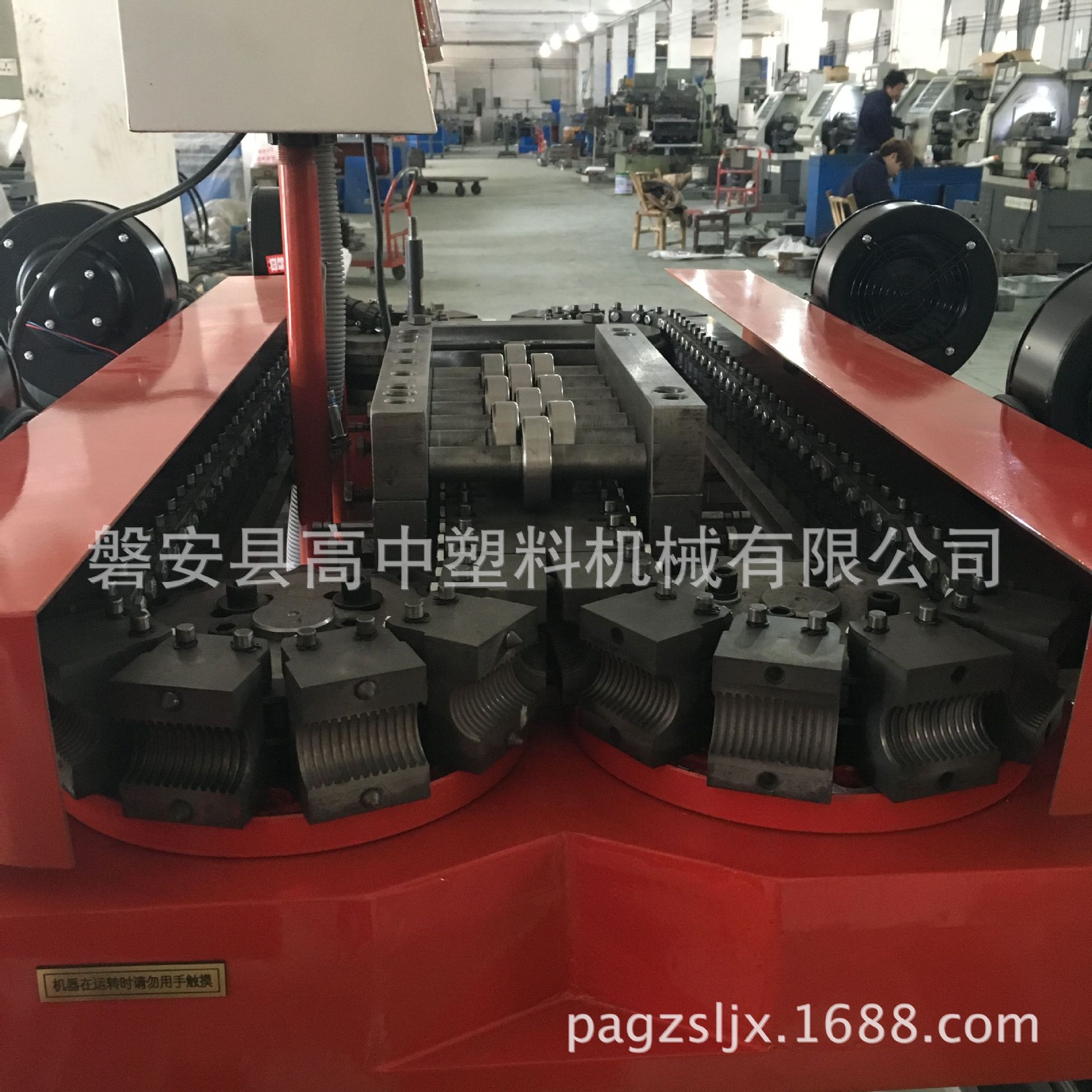 热销单壁波纹管成型机