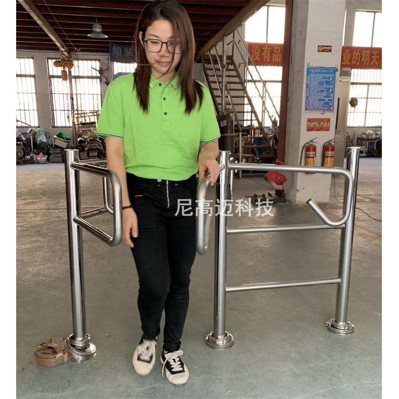 尼高迈单向转门商场超市行人出入口机十字式旋转移动通道门