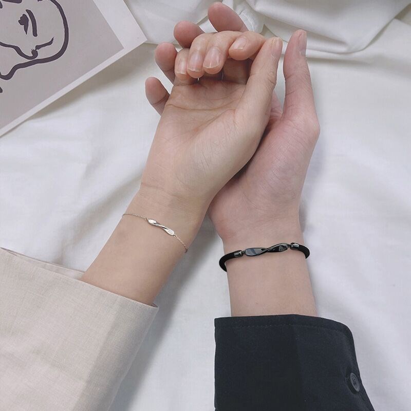 莫比乌斯纯c银情侣手链一对小众情侣款设计感手环七夕礼物纪念手