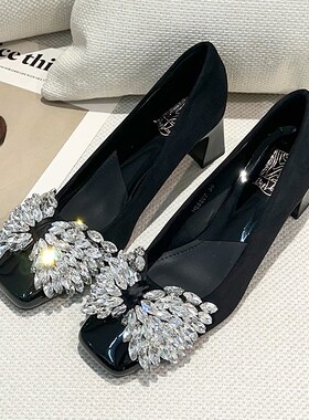 复古方头水钻粗跟黑色职业高跟鞋女春夏20J25新款百搭浅口通勤单