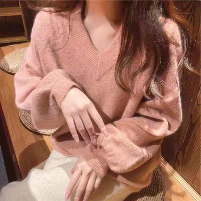 浣熊绒V领毛衣女秋冬韩版宽松慵懒灯笼袖套头打底针织衫