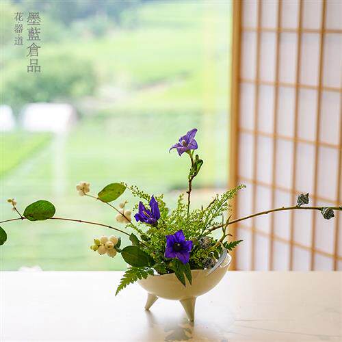 草木灰陶瓷三足碗不规则花器日式插花器皿客厅茶席桌面剑山插花器
