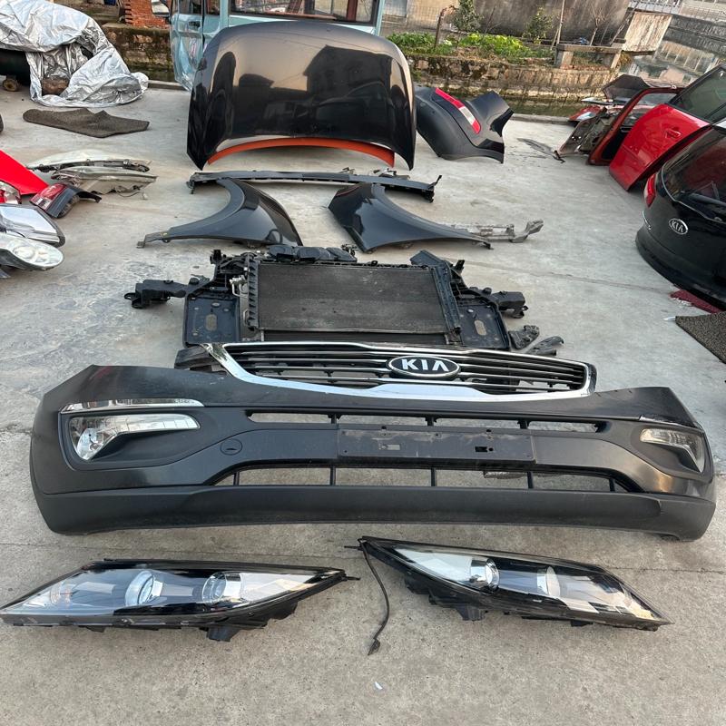 议价起亚智跑前嘴一套。11年车拆。保险杠 大灯 水箱框架 水