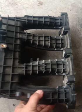 议价北汽BJ40L  PLUS  B237发动机专用进气支管