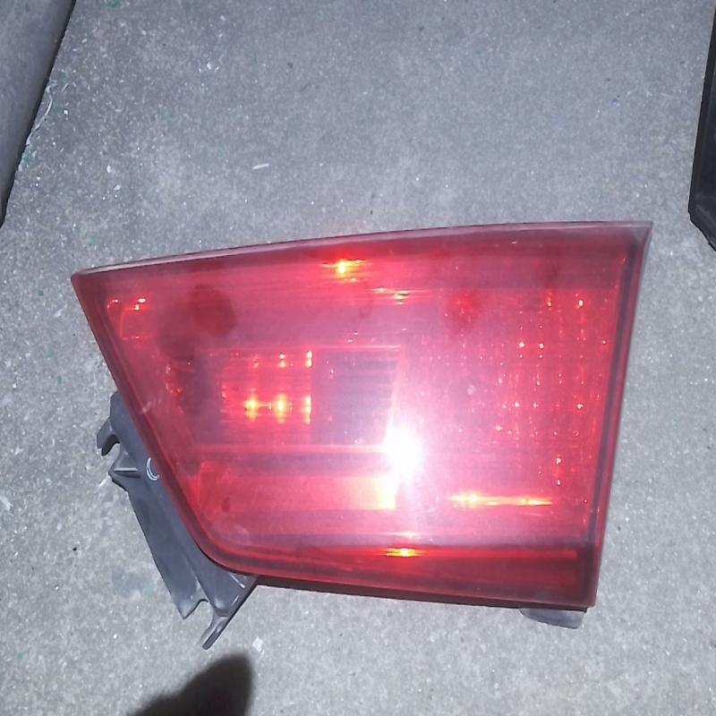 议价4S店原厂拆车配件，15 16 17年款思铂睿右内尾灯