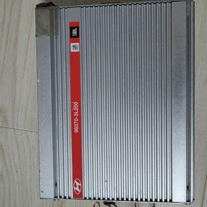 议价现代JBL功放，96370一3L200，四路输入，七路输
