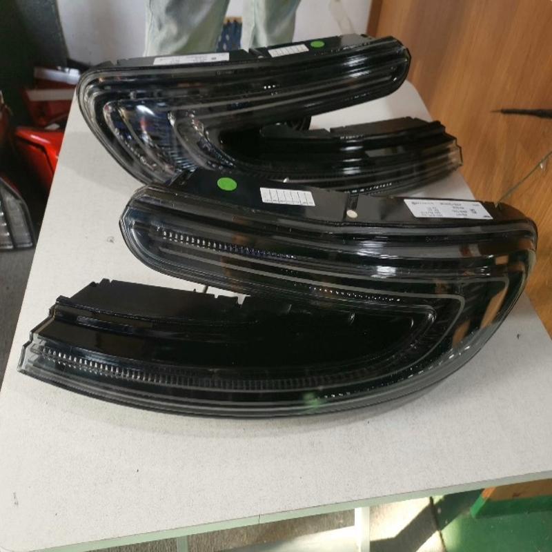 议价阿斯顿马丁 DBS DB11 V8 Vantag 尾灯后