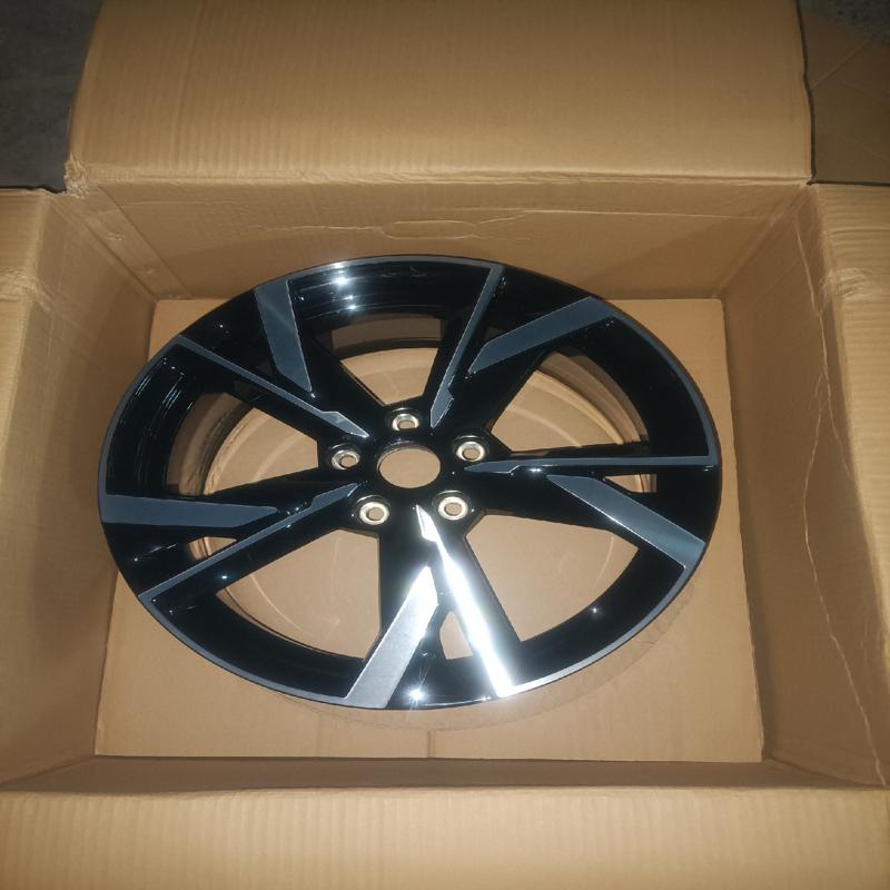 议价斯柯达明锐pro原厂全新18寸轮毂22款高配原装4s原包