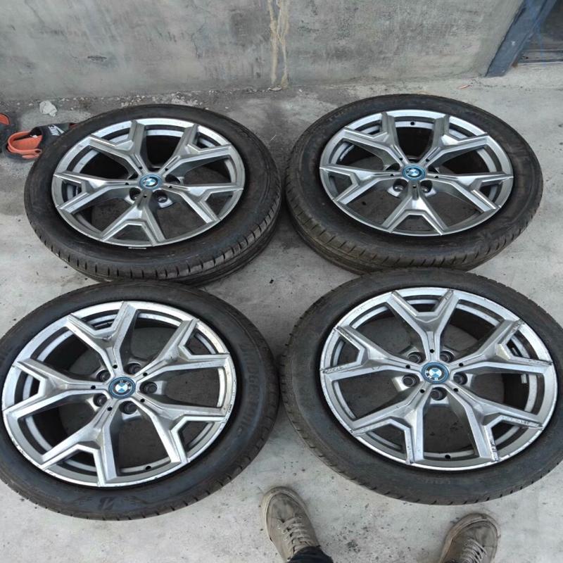 议价宝马i3+原厂轮胎拆车18寸一套++普利司通轮胎