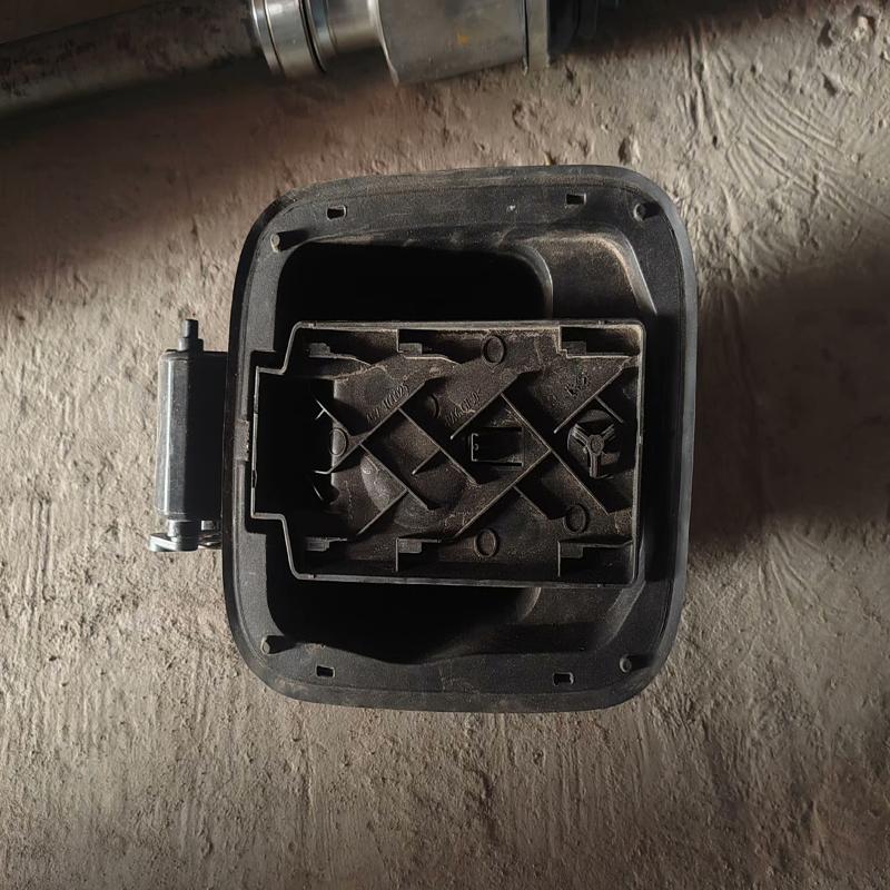 议价东风风神皓瀚加油口，原厂拆车件，需要的联系