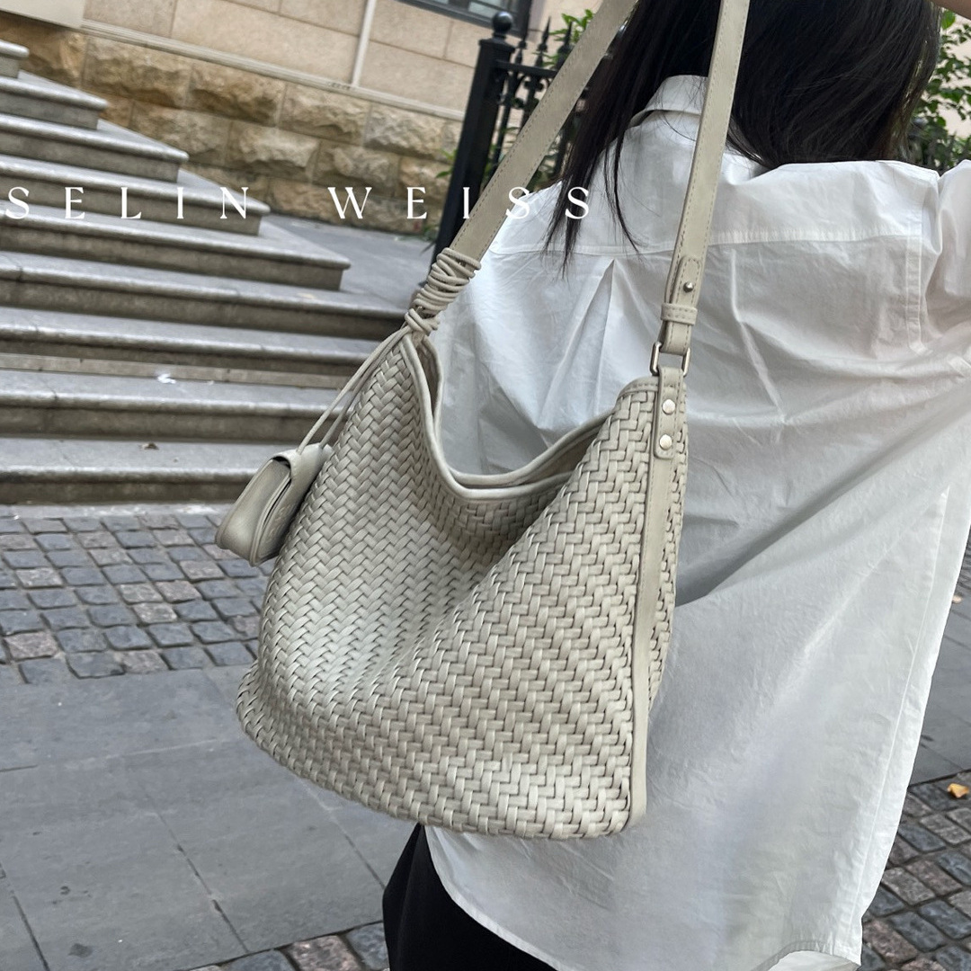 手工编织小众设计大容量水桶包