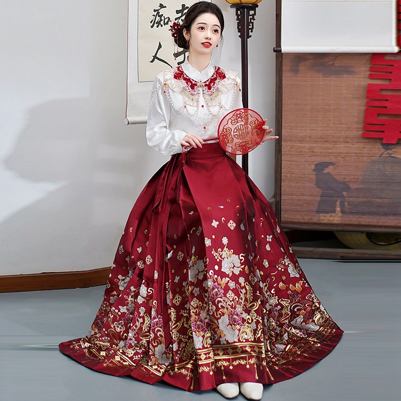 极速新中式国风订婚马面裙套装红色婚服敬酒服P新娘礼服改良汉服
