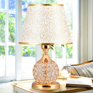 水晶台灯卧室床头柜灯结婚高级感轻奢2025新款高端氛围主卧小夜灯