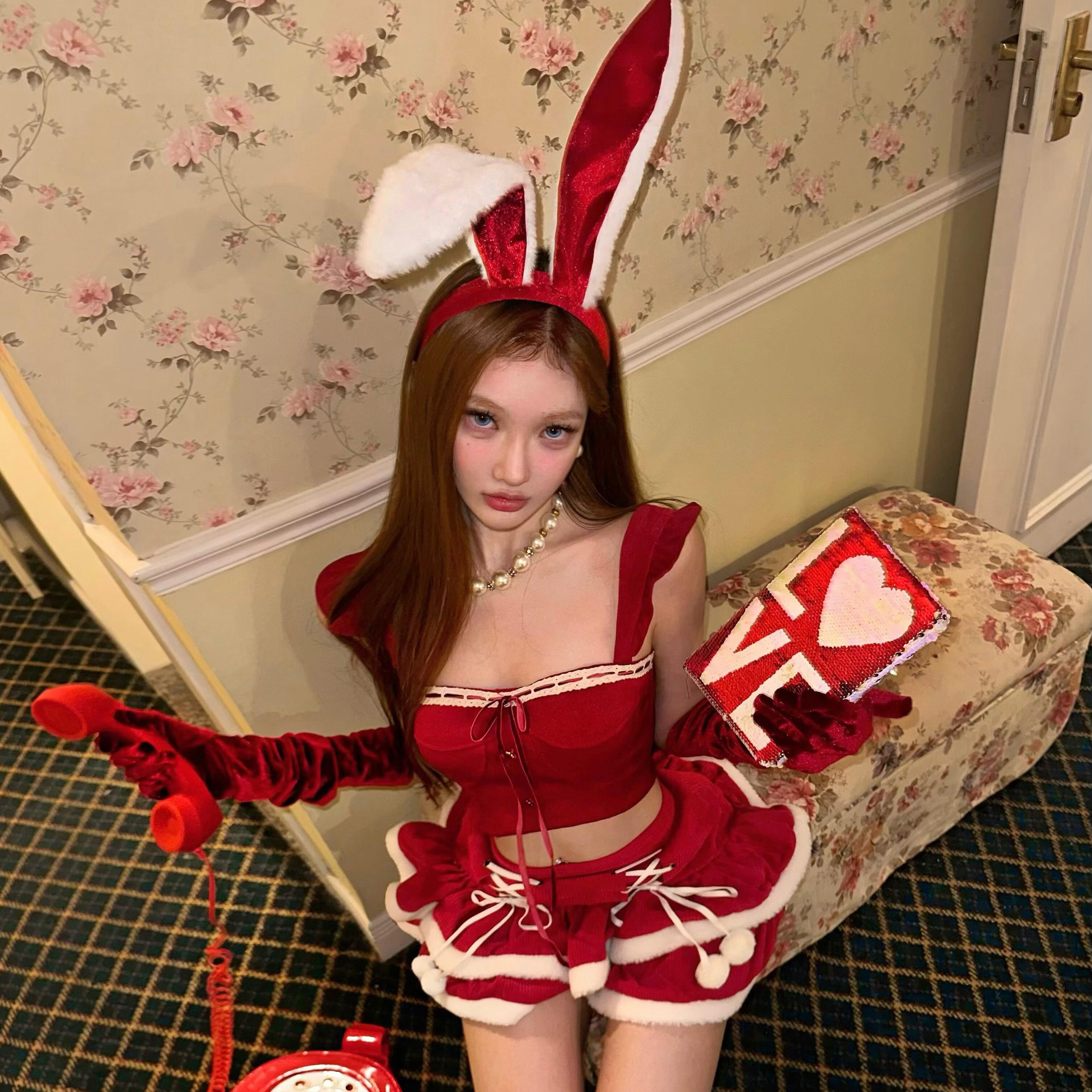 兔兔执事红色毛绒兔耳发箍