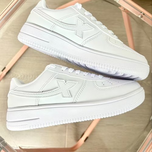 特步经典百搭小白鞋空军一号女子情侣潮流时尚休闲低帮运动小白鞋