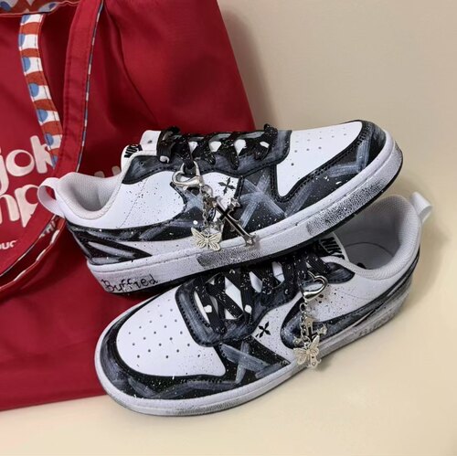 球鞋定制Nike Court Borough独善其行哥特风复古低帮女款休闲板鞋