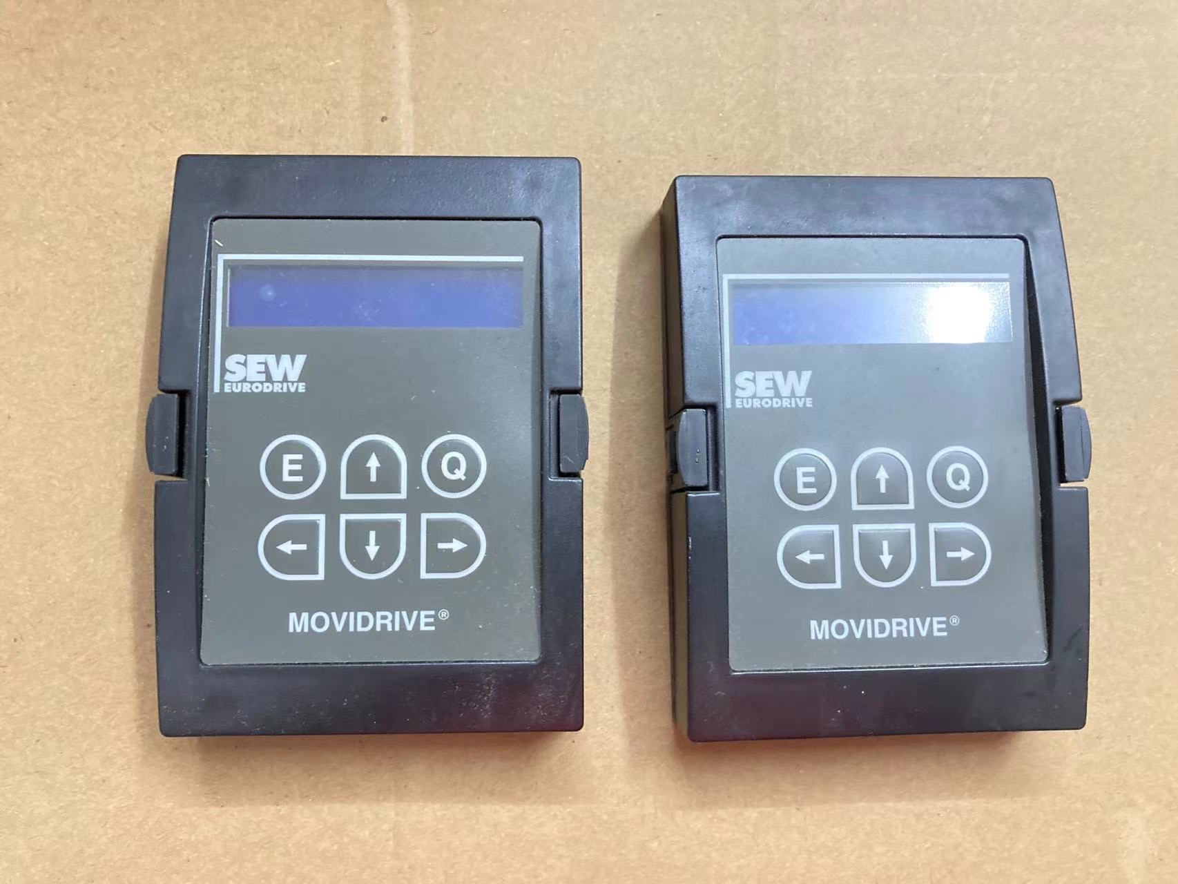 SEW变频器DBG11B-13 操作器，功能良好，实物拍图。