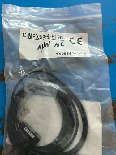 原装米思米接近开关C-MPXSR-4-F12C 有2个议价