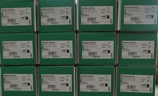 施耐德M258可编程控制器 TM258LF42DT4L
