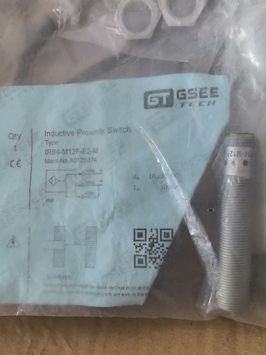 原装吉诺接近开关IRB4-M12P-E2-M议价