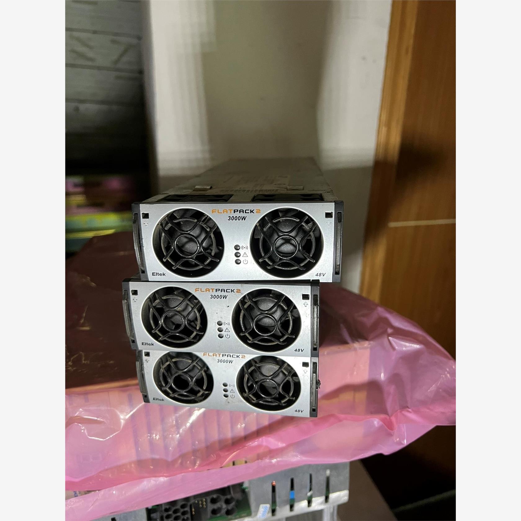 易达3000电源模块拆机，实物拍摄，测试正常，运费自理。议价