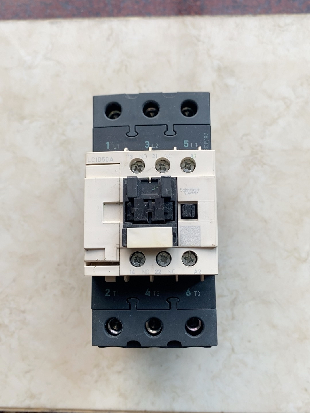 施耐德 交流接触器 LC1D50A,220V,成色九成新,有