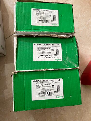 施耐德A9V52425.  4P 25A. 全新正品数量6个