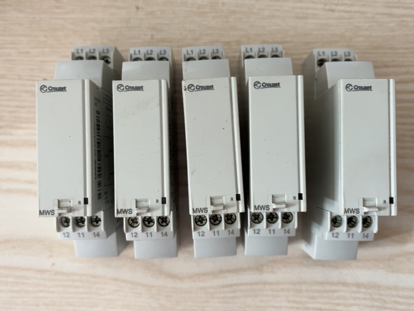 高诺斯 Crouzet 相序保护继电器 控制器 MWS 84