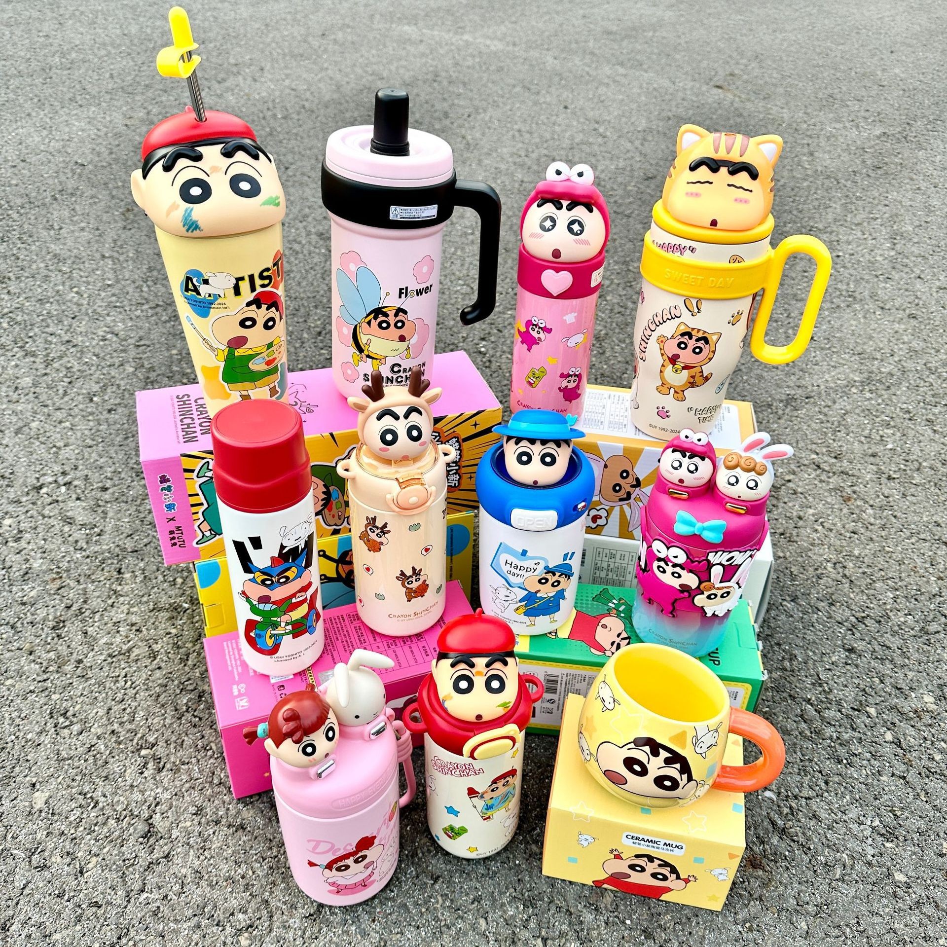 蜡笔小新保温杯女生可爱带吸管饮水杯新款2025高颜值双饮杯子礼物