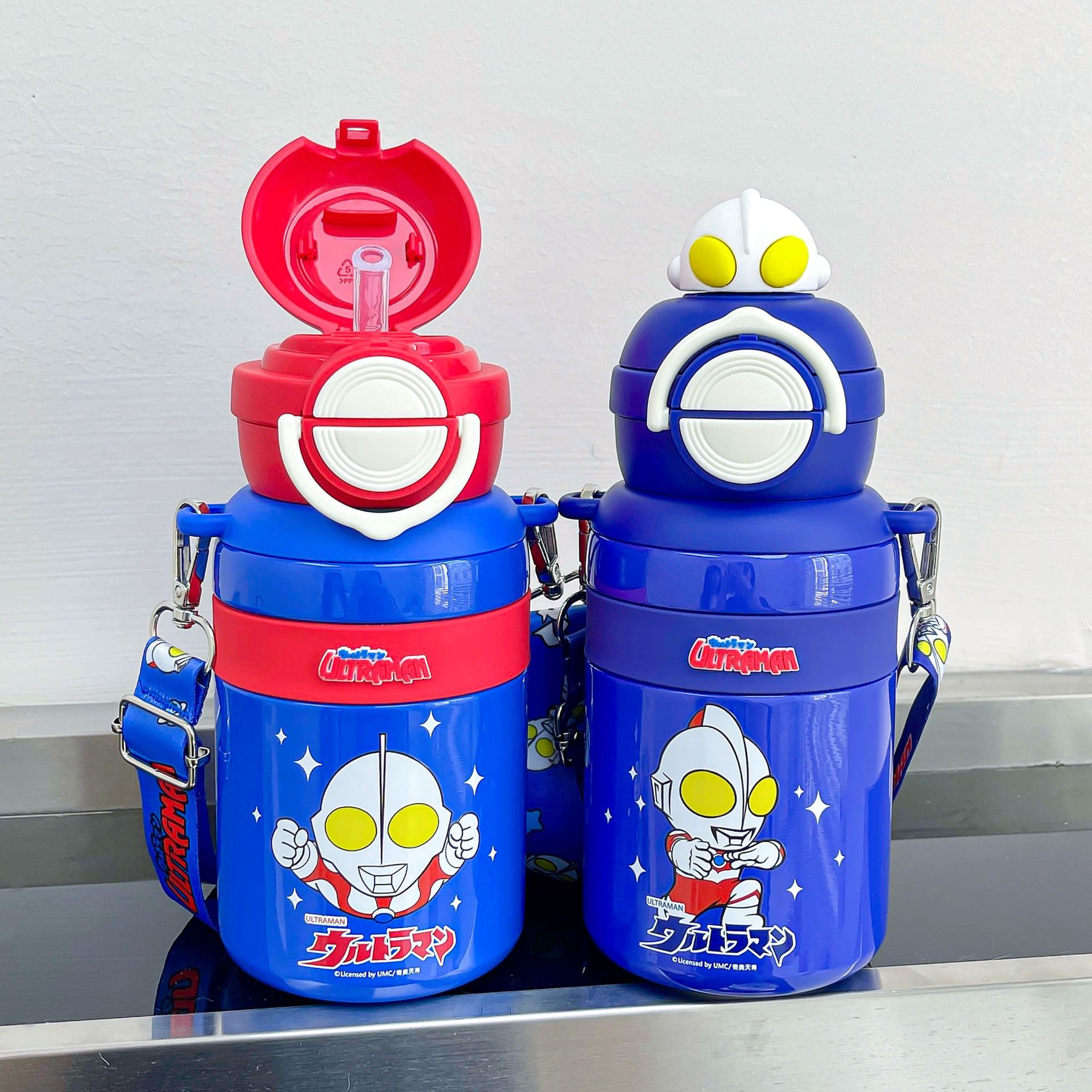 经典奥特曼男孩保温杯儿童可爱吸管杯卡通可爱双饮杯锁扣弹盖杯子
