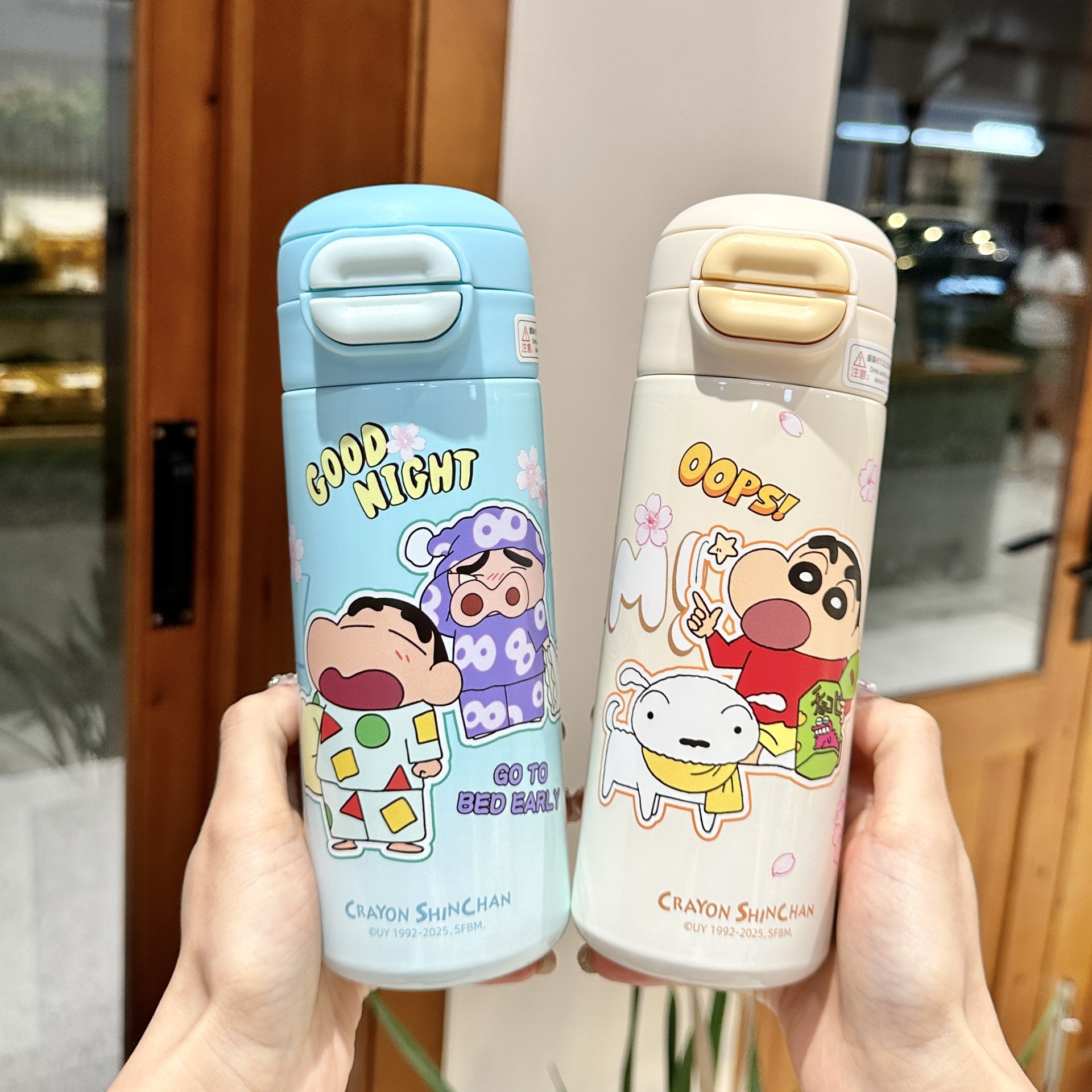 蜡笔小新保温杯女2025新款高颜值吸管水杯学生上学专用316不锈钢
