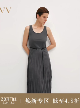 OVVOutlet秋冬热卖女装时髦圆领设计感百褶下摆吊带连衣裙