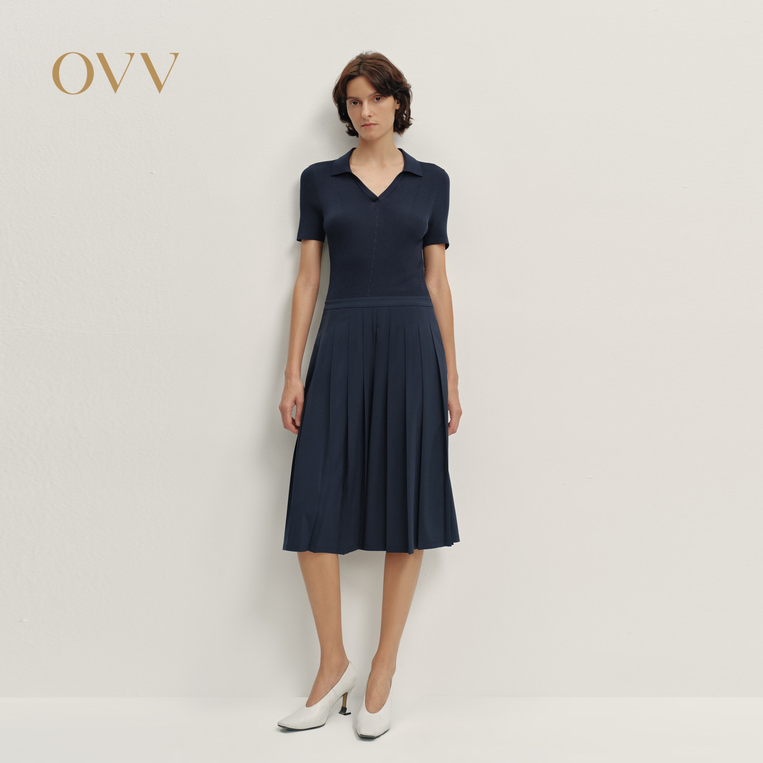 OVV2025秋冬新款女装针梭镶拼四面弹休闲通勤短袖百褶连衣裙