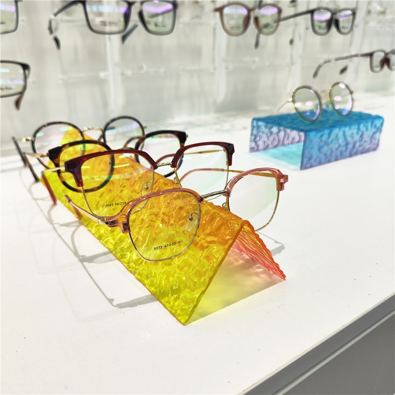 新款亚克力d眼镜展示架太阳镜陈列道具收纳架柜台摆设架置放架搁