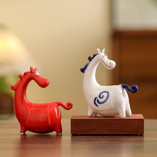 【一只彪悍的马】创意陶瓷小马摆件家居可爱动物萌宠桌面装饰摆件