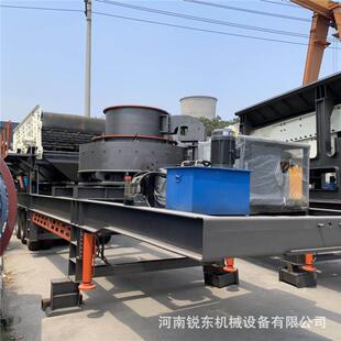 移动式鹅卵石制砂机小型车载建筑垃圾粉碎机箱式移动破碎站