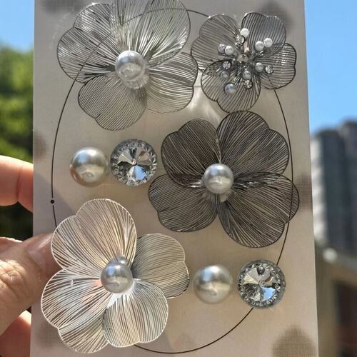 可拆卸法式珍珠闪钻花朵鞋扣新款高级DIY洞洞鞋配饰鞋面装饰小配
