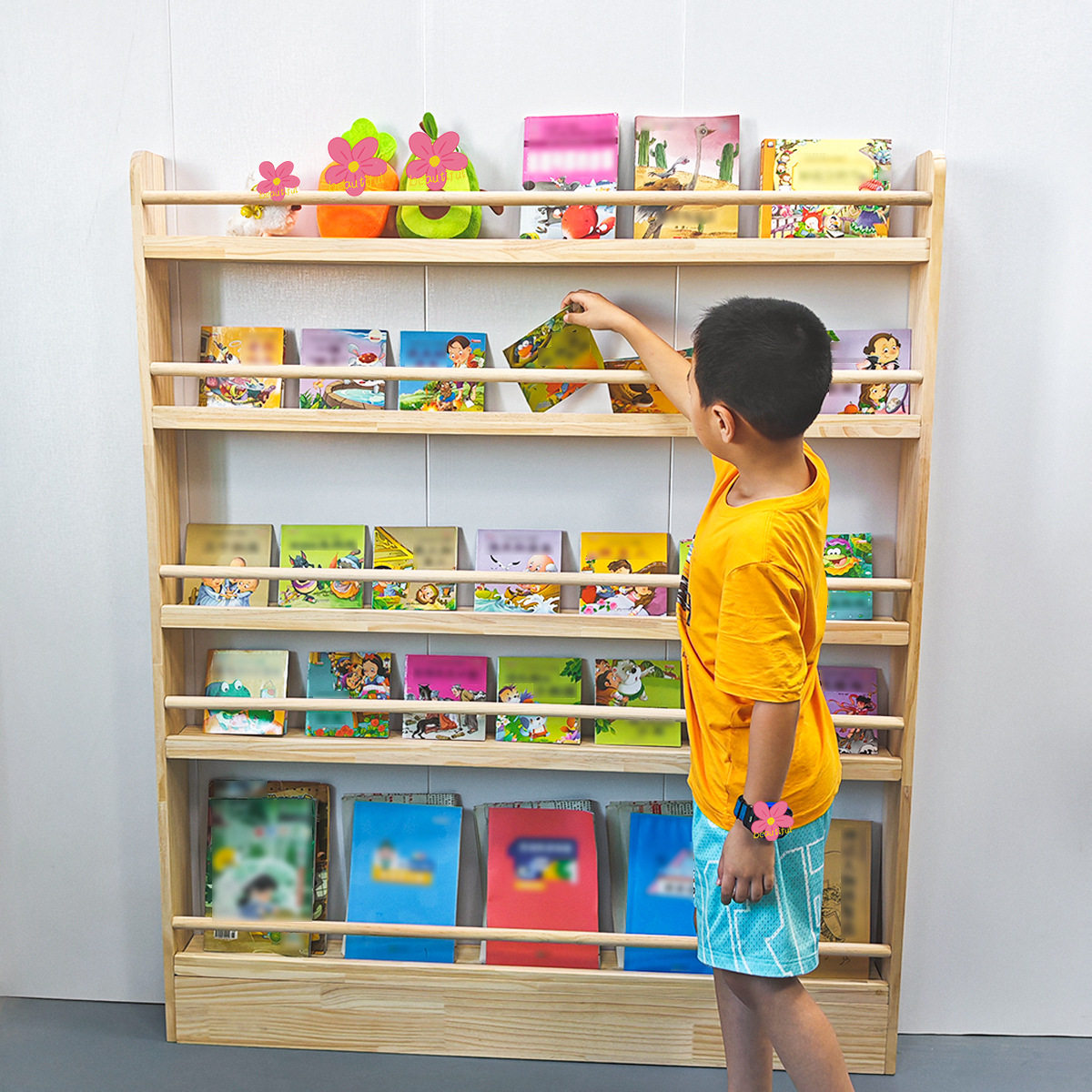 幼儿园家用实木松木环保可用空间大儿童书架置物架