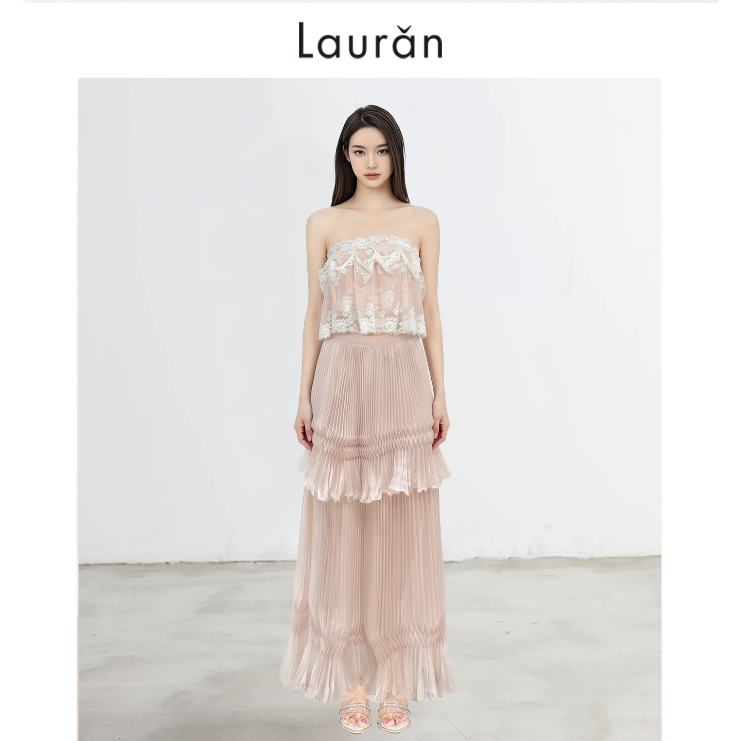 一枝南南同款法式蕾丝粉色两件套连衣裙女性感抹胸上衣百褶蛋糕裙