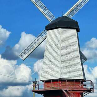 山东无穷大_户外荷兰钢结构风车小屋_花园实木铁艺美陈道具风车