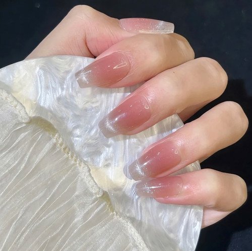纯手工穿戴甲美甲高级轻奢风粉色