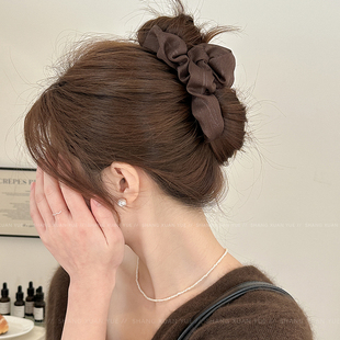 云朵泡泡抓夹中号双面网纱新款黑色发夹女后脑勺高级感鲨鱼夹头饰