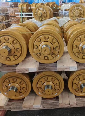 旋挖钻机XR240E四轮一带支重轮承重轮全车配件