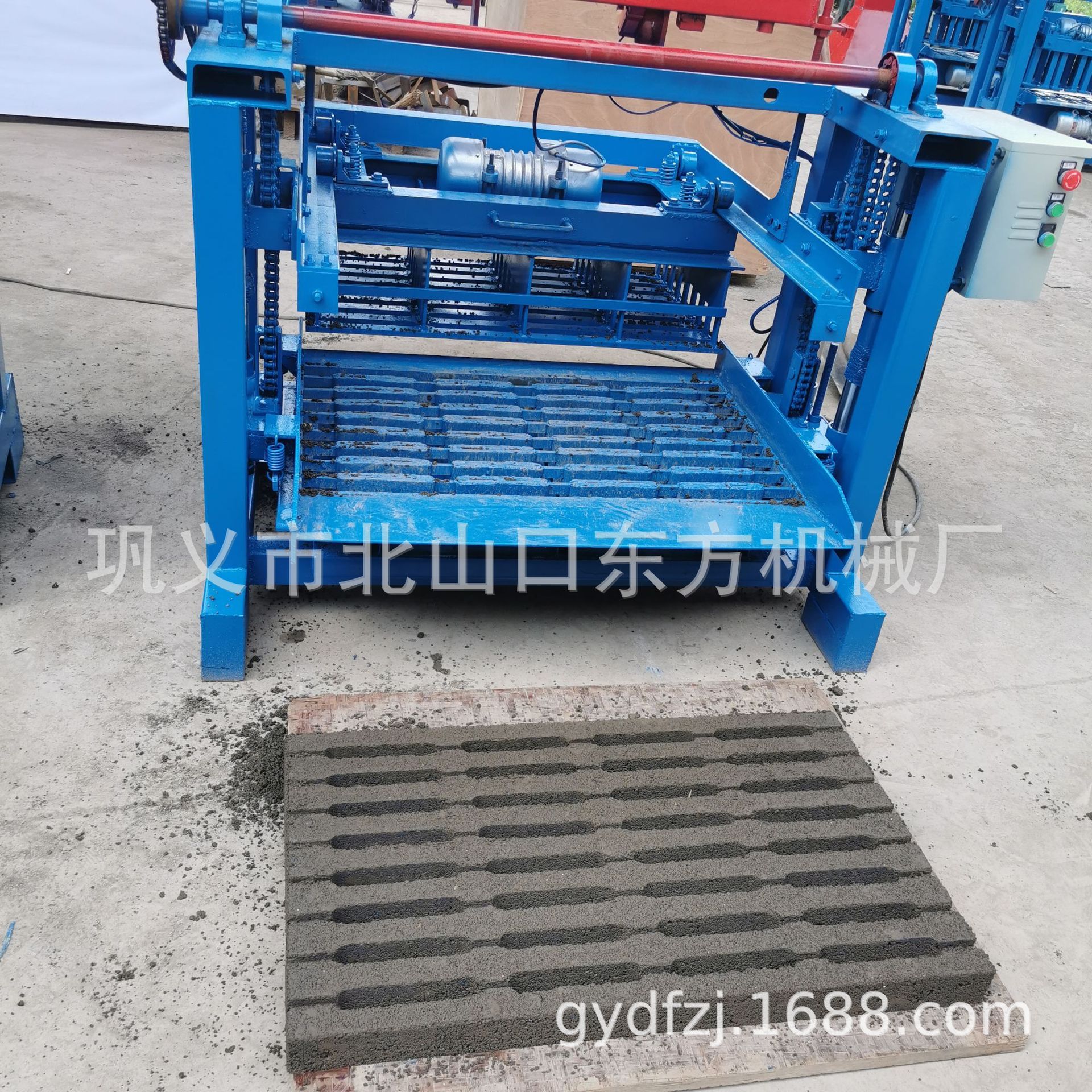 4-35半自动制砖制砖机漏粪板多功能砖机一机多用可换模具叉车托板