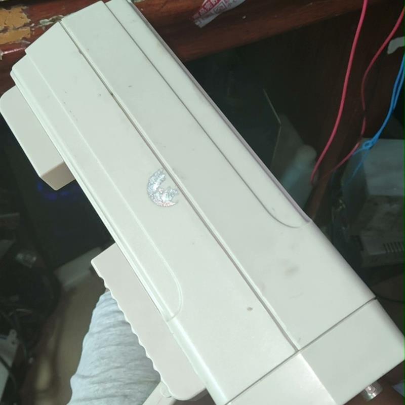 胜利VC2000数字频率计10Hz-2.4GHz,外观还很好