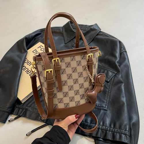 高级感时尚小包2024新款包包女士手提包单肩斜挎包女包百搭水桶包