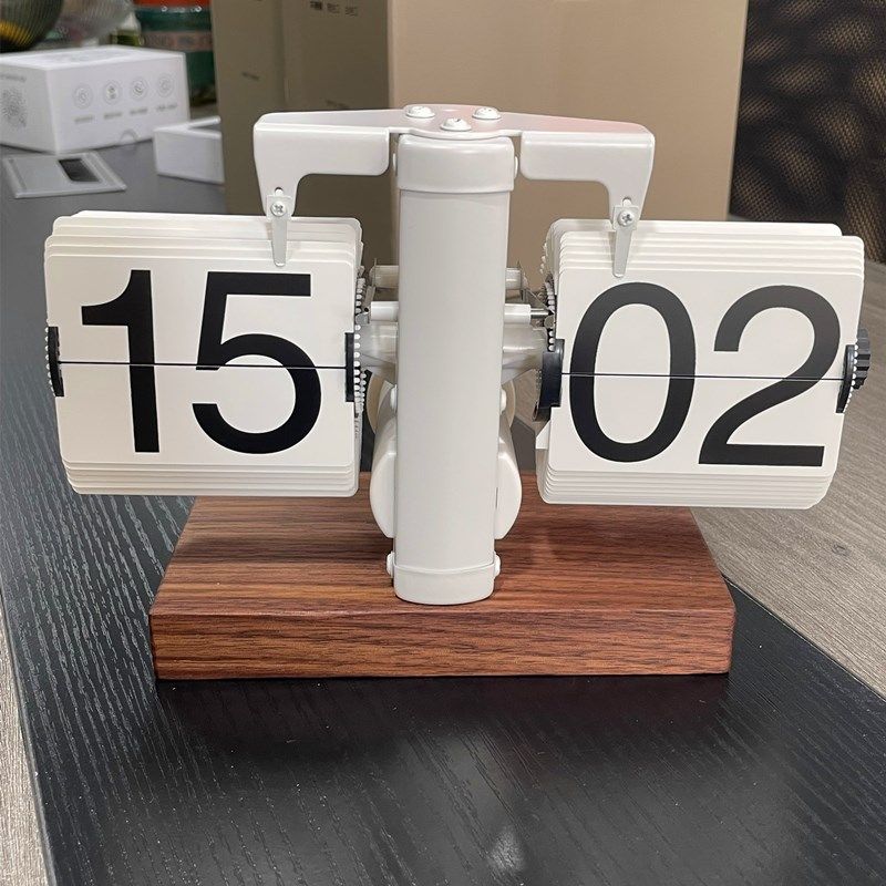 创意自动翻页时钟座钟客厅摆件办公室胡桃木机S械家用桌面送男友,家居饰品,座钟,淘宝优惠券,粉丝福利购,淘宝优惠卷