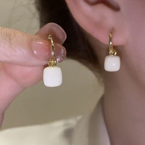 复古方形耳环2024年新款潮小众设计感高级轻奢耳饰女简约小巧耳扣