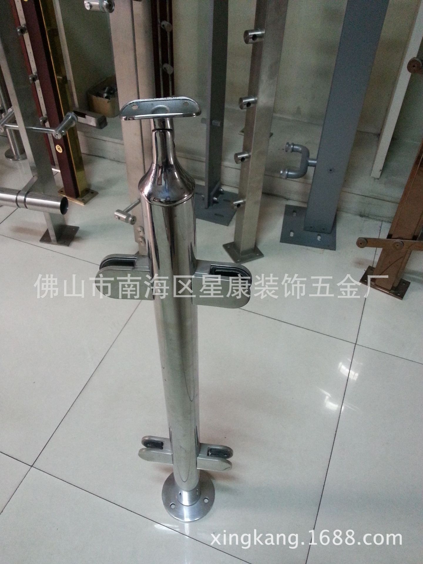 现货供应不锈钢立柱，刀头立柱，挂玻璃立柱，楼梯立柱，楼梯扶手