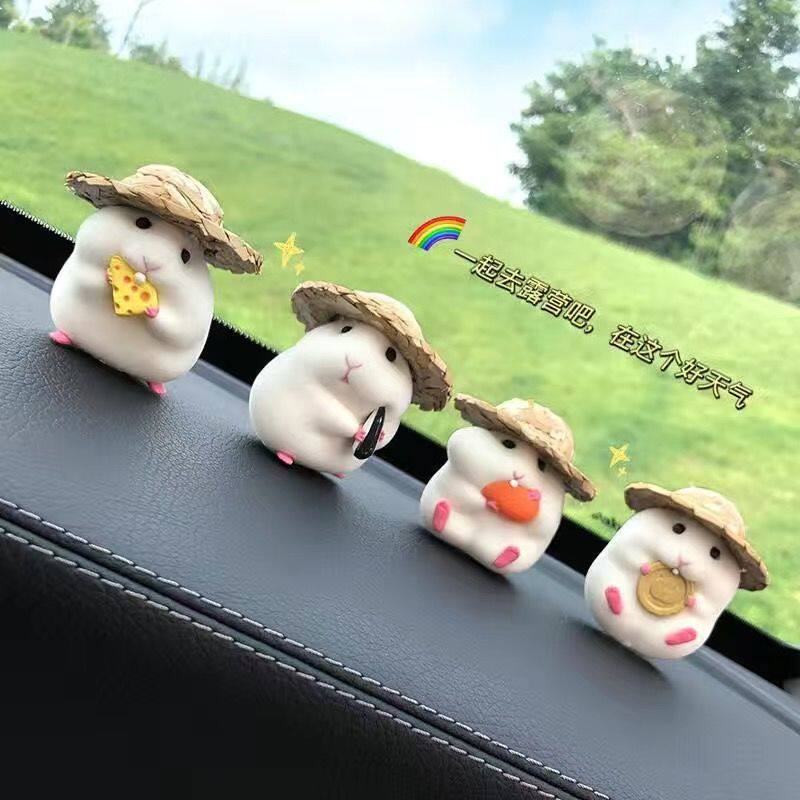 中控台可爱草帽仓鼠吃货公仔摆件车内窗边解压卡通车载装饰品